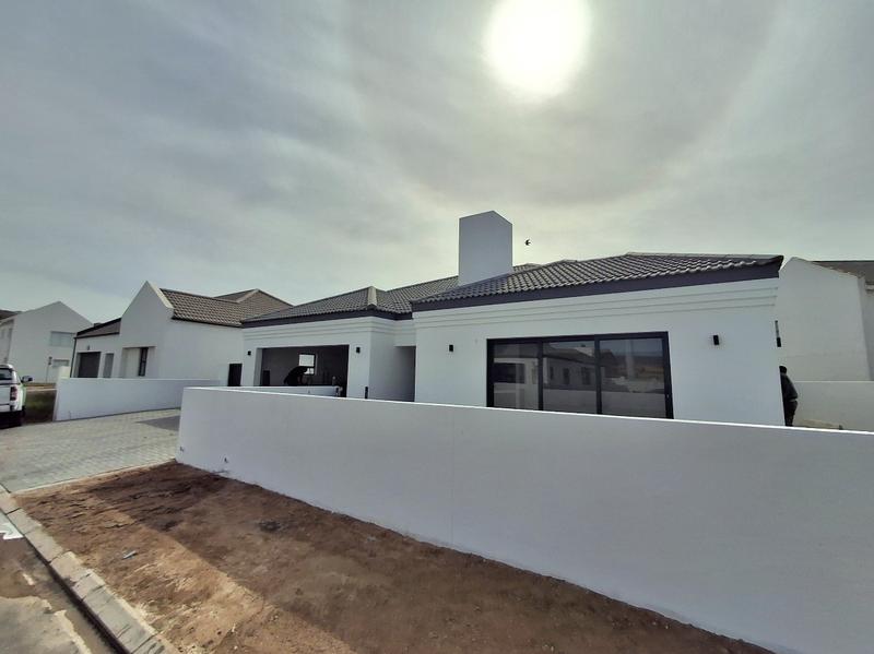 3 Bedroom Property for Sale in Sandy Point Western Cape